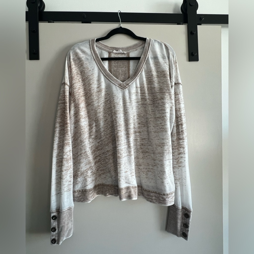 Jane and Delancey Long Sleeve V-Neck Top - Cream and Brown
